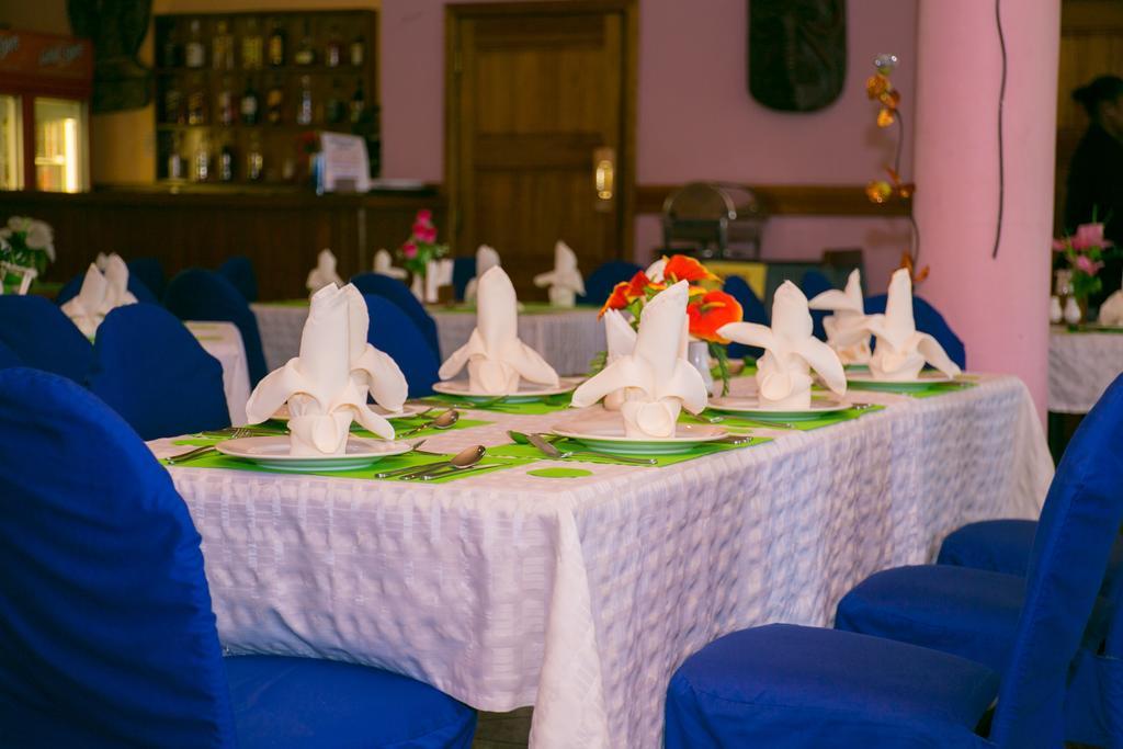 Hideaway Hotel Порт Морсби Екстериор снимка