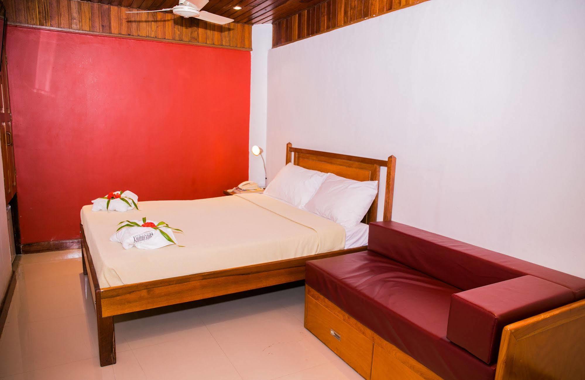 Hideaway Hotel Порт Морсби Екстериор снимка